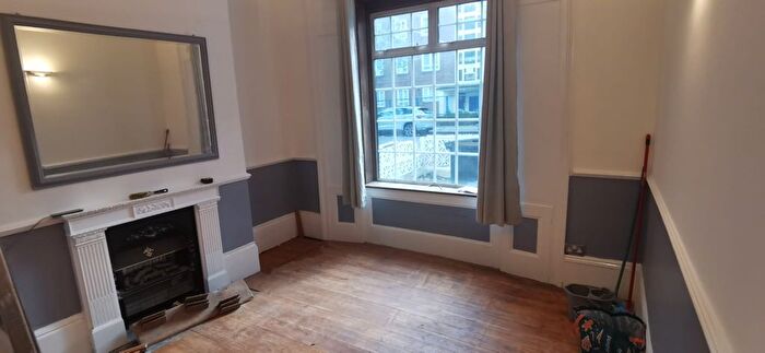 1 Bedroom Flat To Rent In Axminster Road, London, N7