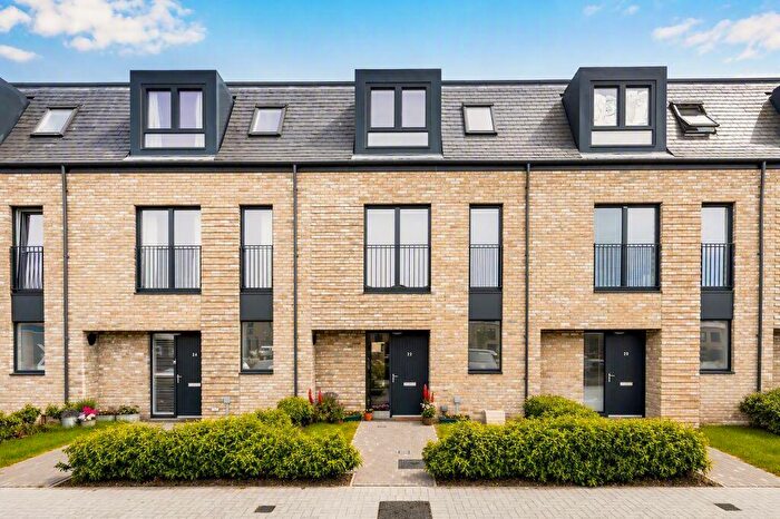 3 Bedroom Town House For Sale In South Carron Crescent, Leith, Edinburgh, EH6