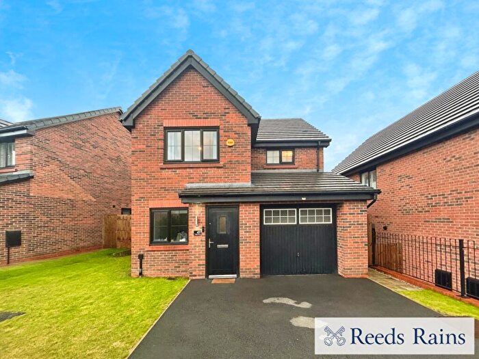3 Bedroom Detached House For Sale In Jasper Avenue, Worsley, Manchester, M28