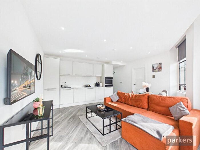 1 Bedroom Apartment To Rent In Kings Road, Reading, Berkshire, RG1