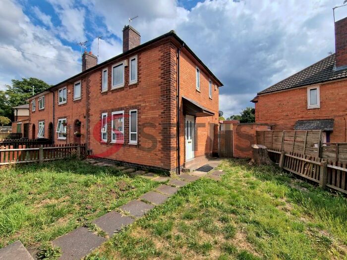 3 Bedroom Semi-Detached House To Rent In Bale Road, Northfields, Leicester, LE4