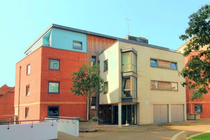 2 Bedroom Flat To Rent In The Courtyard, Camberley, GU15