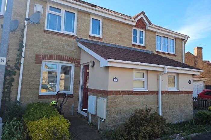 2 Bedroom Property To Rent In Hills Orchard, Martock, TA12