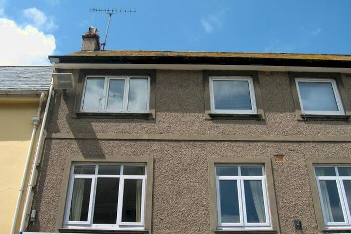 3 Bedroom Flat To Rent In Webber Street, Falmouth, TR11