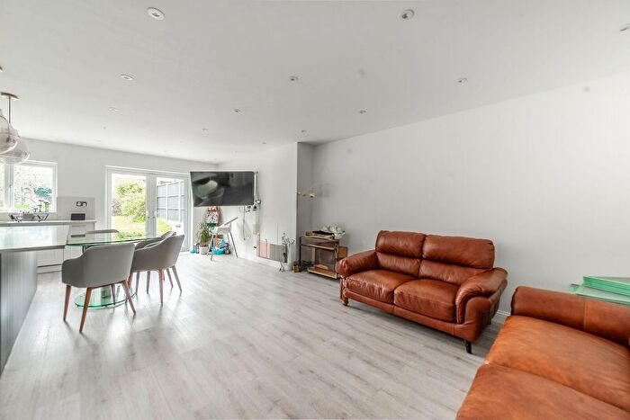 3 Bedroom Semi-detached House To Rent In Drummond Drive, Stanmore, HA7