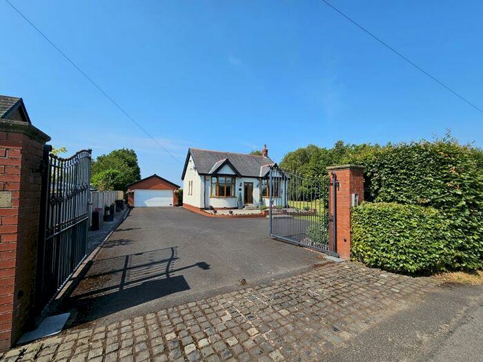 3 Bedroom Detached Bungalow For Sale In Green Lane, Tarleton, Preston, PR4