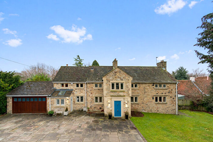 4 Bedroom Detached House For Sale In Wharfe Grove, Wetherby, West Yorkshire, LS22