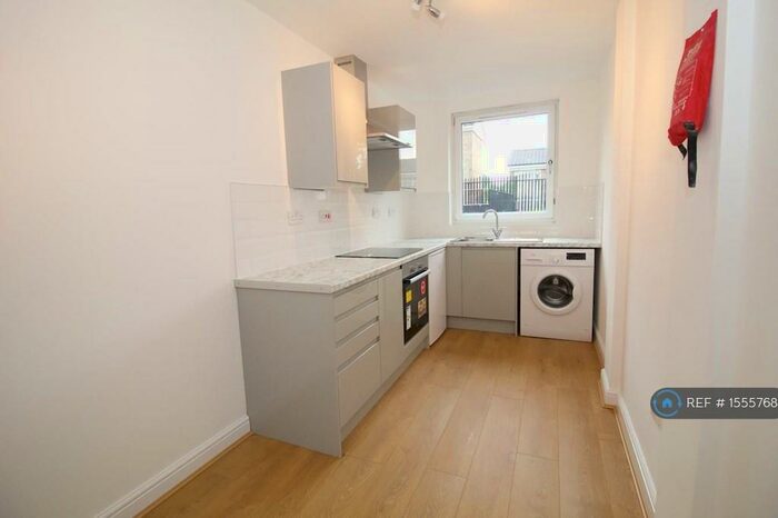 3 Bedroom Flat To Rent In Crete Tower, Liverpool, L5