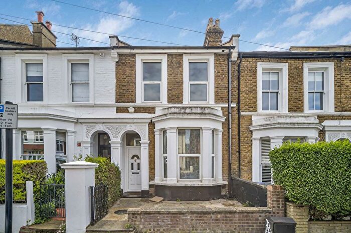 4 Bedroom Terraced House For Sale In Birkbeck Avenue, Acton, W3