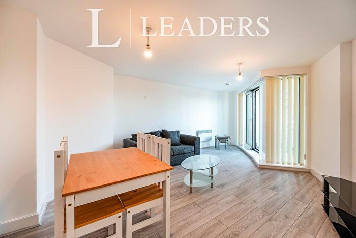 2 Bedroom Flat To Rent In The Roundhouse, Gunwharf Quays, Portsmouth, PO1