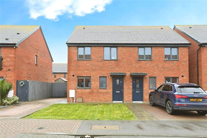 3 Bedroom Semi-Detached House For Sale In Flanagan Avenue, Queenborough, Kent, ME11