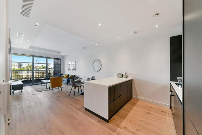 1 Bedroom Flat For Sale In Bridgewater House, Lookout Lane, E14