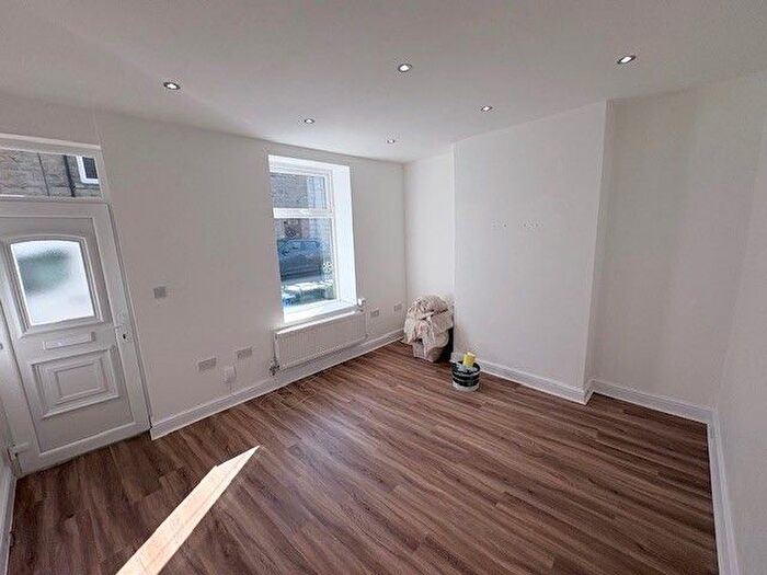 2 Bedroom Terraced House To Rent In Lee Road, Bacup, OL13