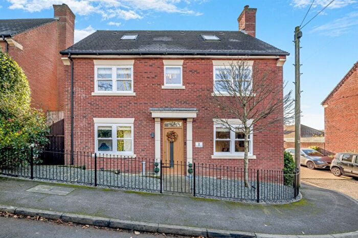 5 Bedroom Detached House For Sale In Pencoed View, Llanmartin, Newport, NP18