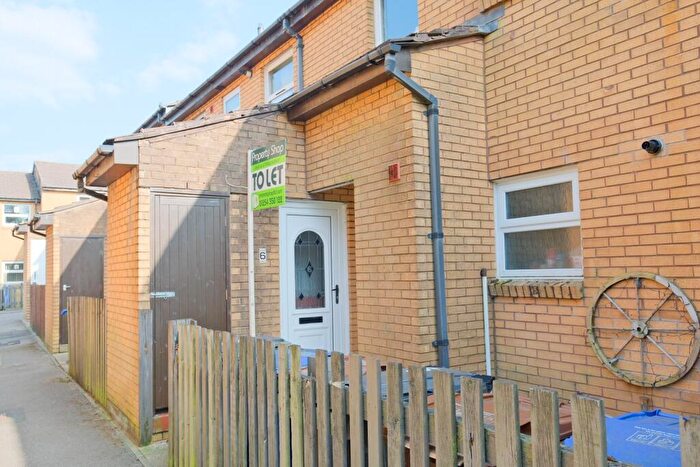 2 Bedroom Apartment To Rent In Curlew Close, Oswaldtwistle, Lancashire, BB5