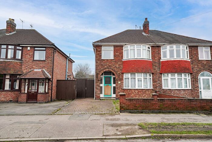 3 Bedroom Semi Detached House For Sale In Avon Road, Leicester, Leicestershire, LE3