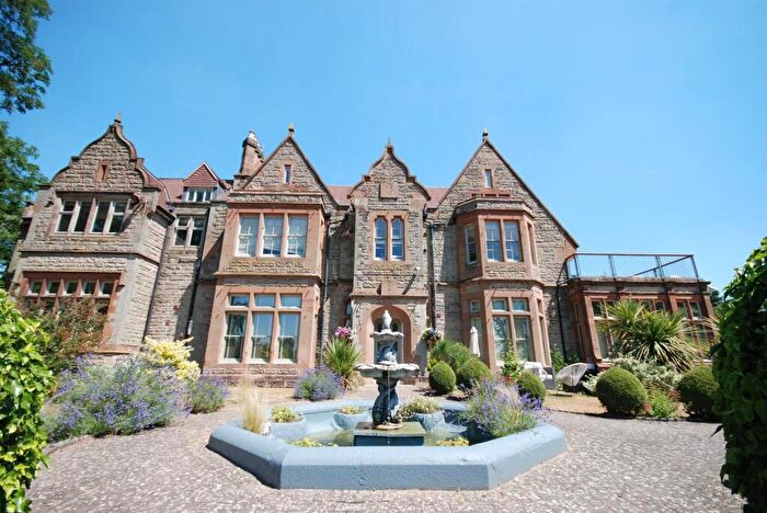 3 Bedroom Apartment To Rent In Blackdown Hall, Sandy Lane, Leamington Spa, CV32