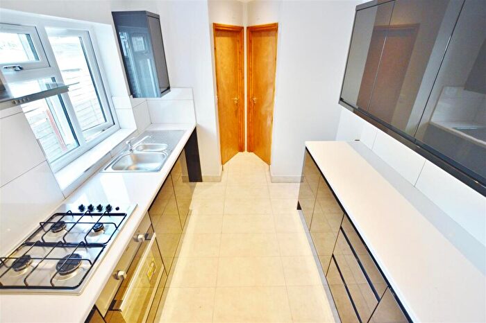 4 Bedroom House To Rent In Barking Road, London, E13