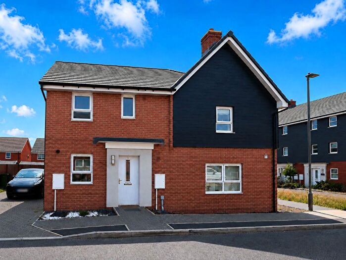 3 Bedroom Semi-Detached House To Rent In Herald Street, Broughton, HP22