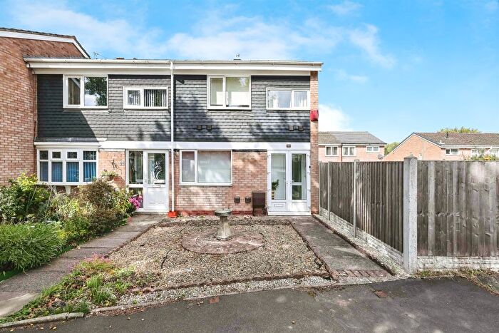 3 Bedroom End Terrace House For Sale In Guildford Croft, Birmingham, B37