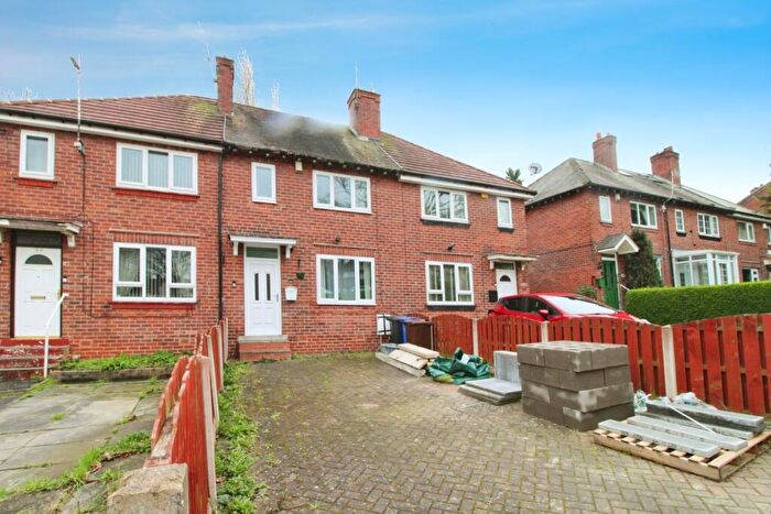 2 Bedroom Terraced House To Rent In Piper Close, Sheffield, South Yorkshire, S5