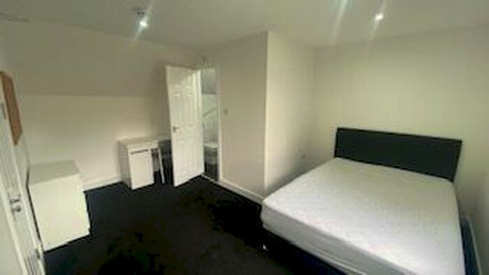 5 Bedroom Terraced House To Rent In Cornwall Road, Coventry, CV1