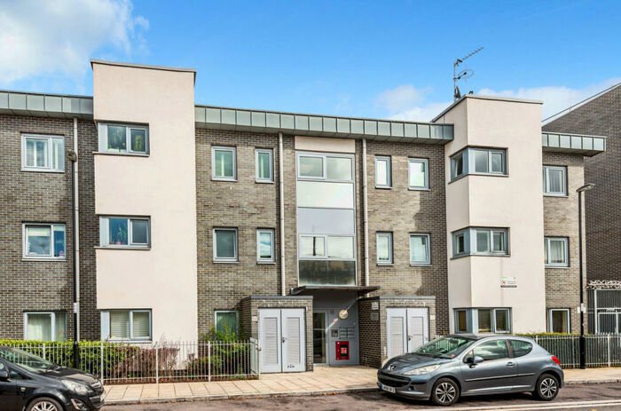 2 Bedroom Apartment To Rent In Silwood Street, London, SE16