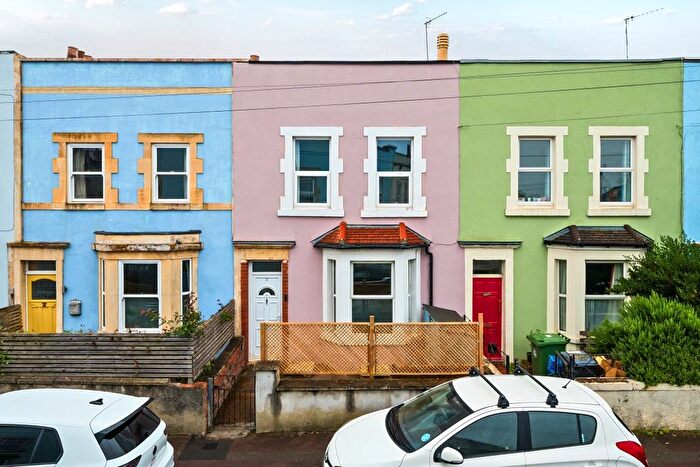 3 Bedroom Terraced House To Rent In Henry Street, Totterdown, Bristol, BS3