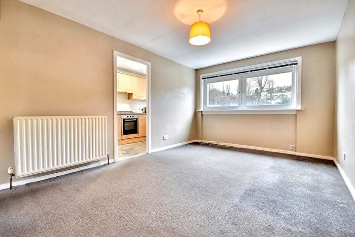 1 Bedroom Flat To Rent In Davidson Drive, Inverclyde, Gourock, PA19