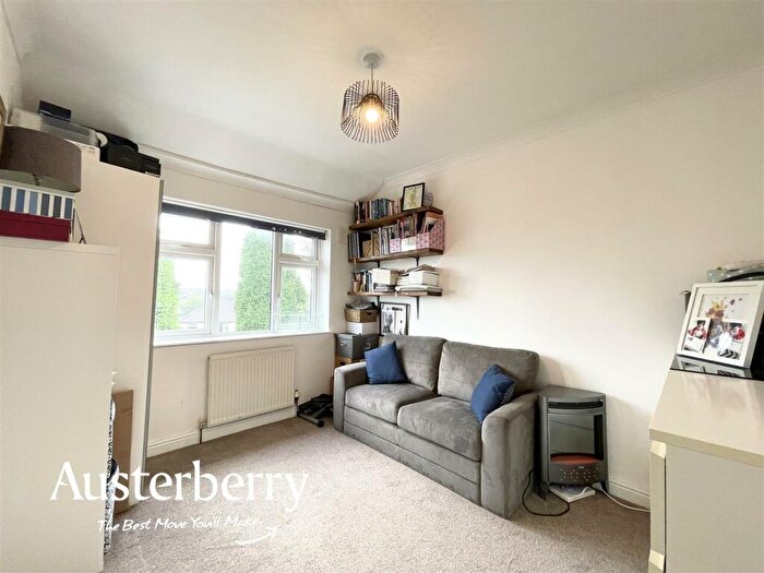 2 Bedroom Semi-Detached House For Sale In Inglewood Drive, Newcastle, ST5