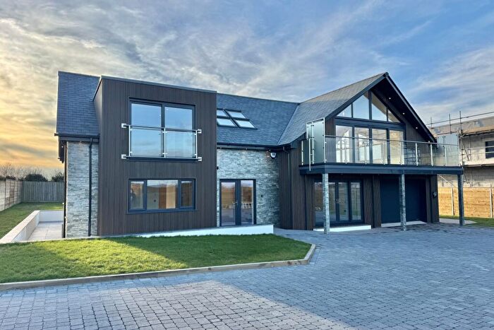 6 Bedroom House For Sale In Estuary View, High Lanes, PL27