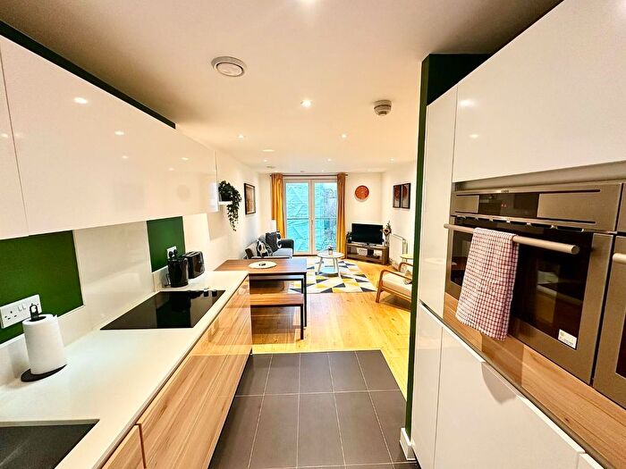 1 Bedroom Flat For Sale In Devizes Street, London, N1