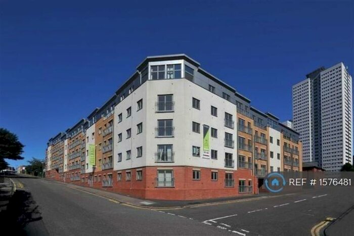 2 Bedroom Flat To Rent In City Walk Apartments, Birmingham, B1