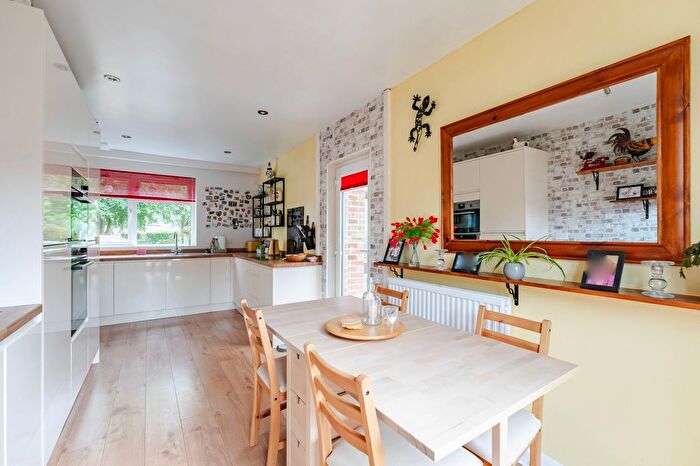 3 Bedroom Semi-detached House For Sale In Barton Road, Badersfield, NR10