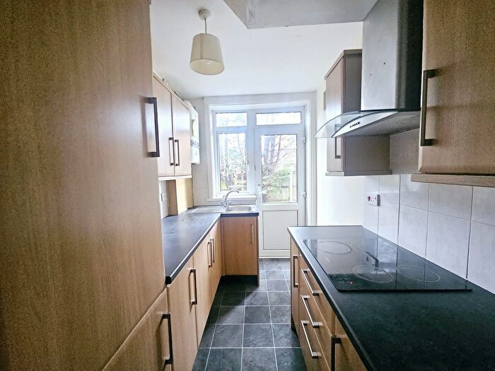 3 Bedroom Property To Rent In Rayners Gardens, Southampton, SO16