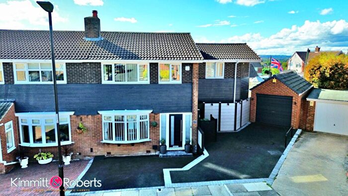 4 Bedroom Semi-Detached House For Sale In Hillview Grove, Houghton Le Spring, Tyne And Wear, DH4