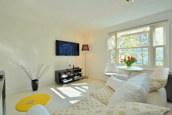 1 Bedroom Flat To Rent In Pembridge Gardens, Notting Hill, W2
