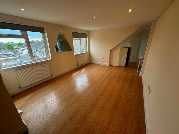 2 Bedroom Flat To Rent In Preston Road, Harrow, HA3