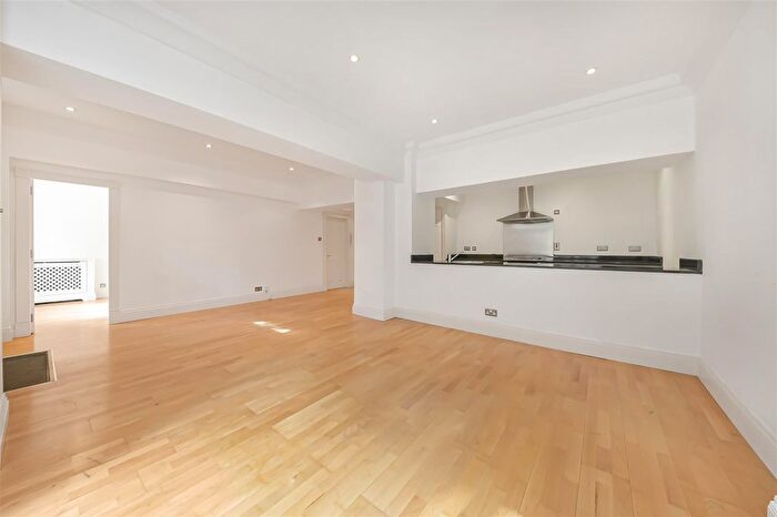 1 Bedroom Flat To Rent In Grove End Gardens, Grove End Road, London, NW8