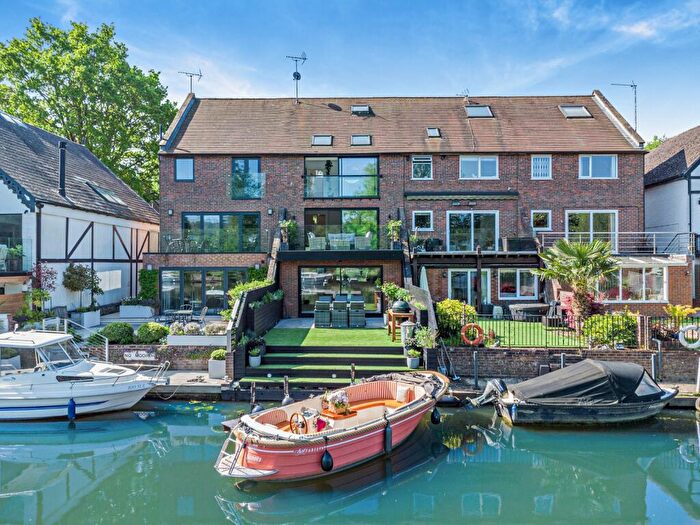 4 Bedroom Terraced House For Sale In Shooters Hill, Pangbourne, Berkshire, RG8