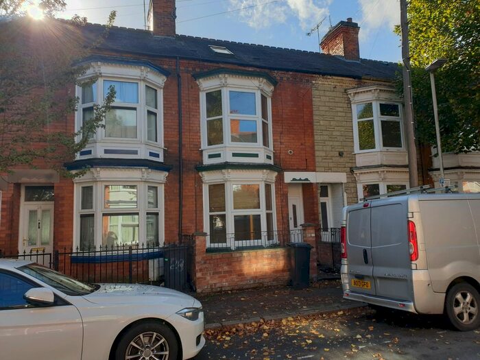 3 Bedroom Terraced House To Rent In Harrow Road, Leicester, LE3