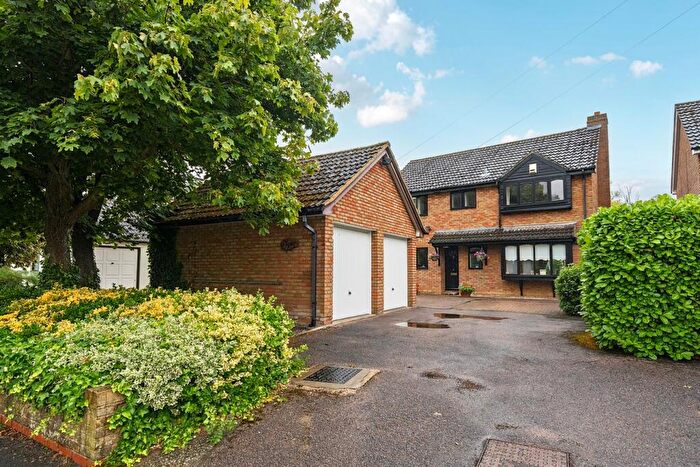 4 Bedroom Detached House For Sale In Pertenhall Road, Keysoe, Bedford, MK44