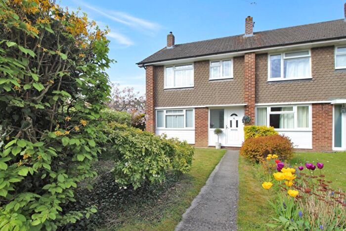 3 Bedroom End Of Terrace House For Sale In Cricket Lea, Lindford, GU35