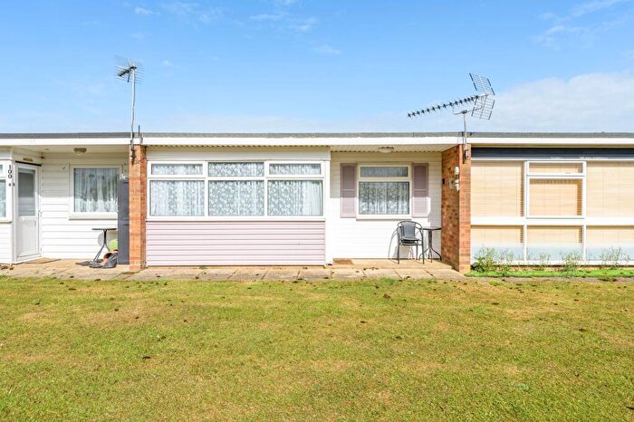 2 Bedroom Chalet For Sale In Newport Road, Hemsby, NR29