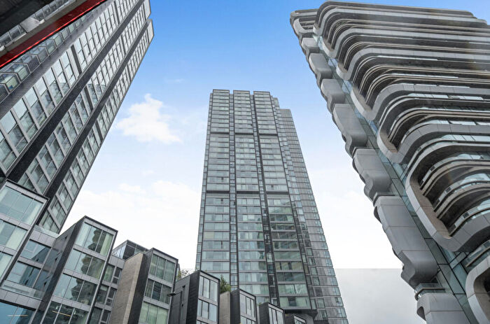 2 Bedroom Apartment For Sale In Carrara Tower, Bollinder Place, Old Street, EC1V