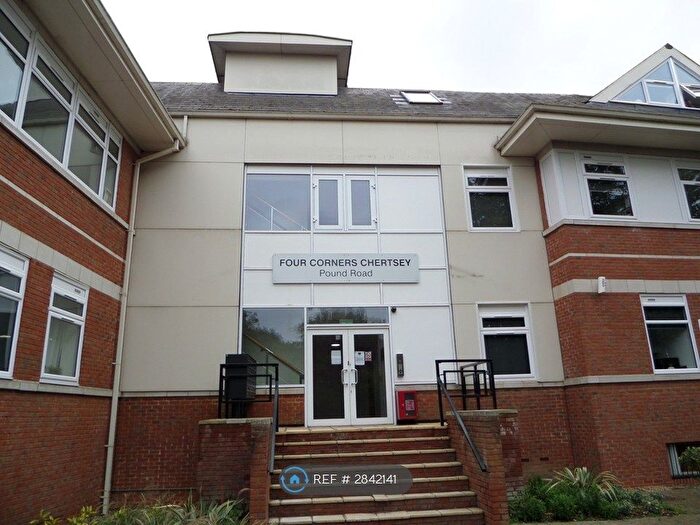 1 Bedroom Flat To Rent In Four Corners Chertsey, Chertsey, KT16