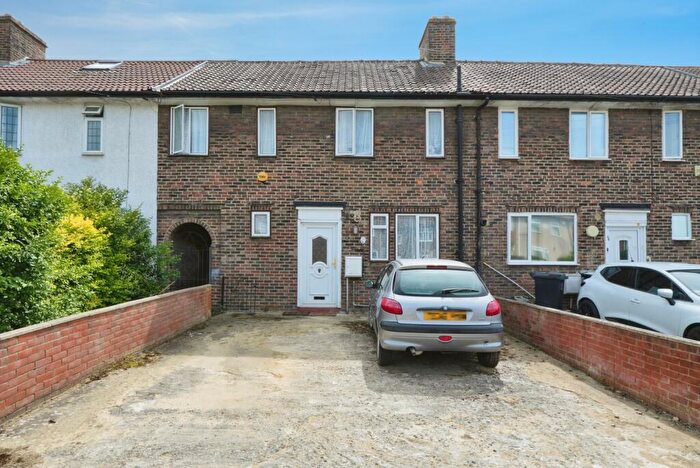 3 Bedroom Terraced House For Sale In Moremead Road, London, SE6
