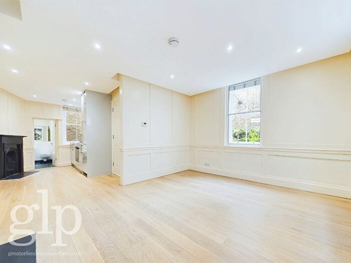 Studio To Rent In Newburgh Street, London, W1F