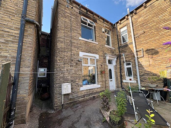 2 Bedroom Terraced House For Sale In Rose Bank, Wyke, BD12