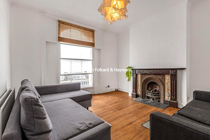 5 Bedroom Flat To Rent In New North Road, Islington, London, N1